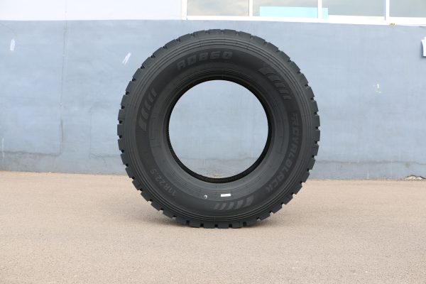 RD860 11R22.5 Royal Black - Image 3