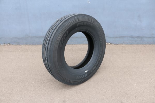 RS205 11R22.5 Royal Black - Image 2