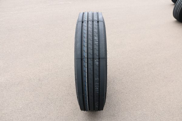 RS205 11R22.5 Royal Black - Image 4