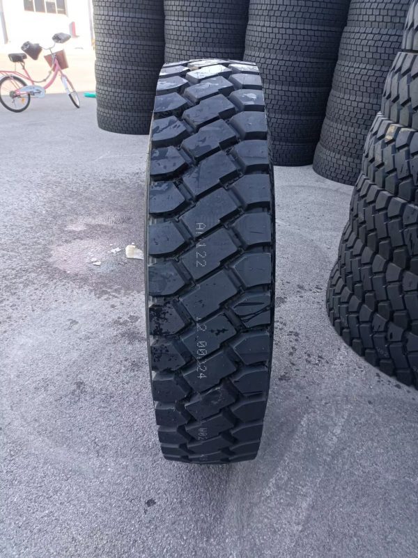 RD860 12.00R24 Royal Black - Image 4