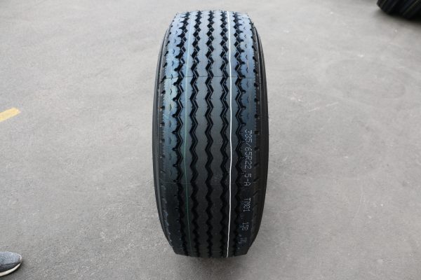 RT705 385/65R22.5 Royal Black - Image 4