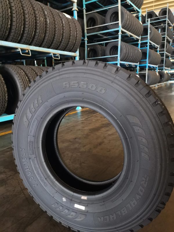 RS600 7.50R16 Royal Black - Image 3