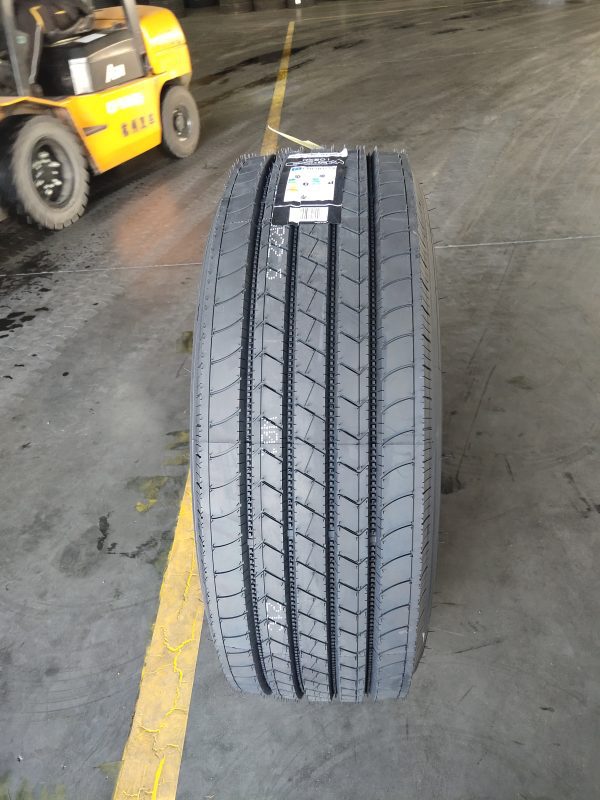 RS201 385/65R22.5 Royal Black - Image 3