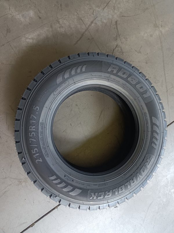 RD801 215/75R17.5 Royal Black - Image 2