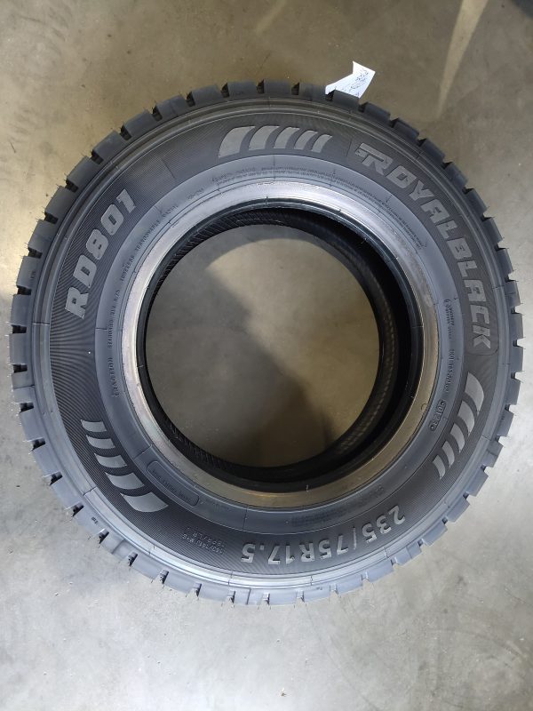 RD801 235/75R17.5 Royal Black - Image 2