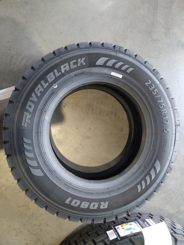 RD801 235/75R17.5 Royal Black - Image 3