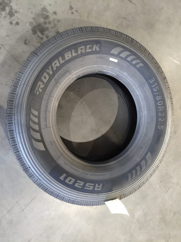 RS201 315/80R22.5 Royal Black - Image 3