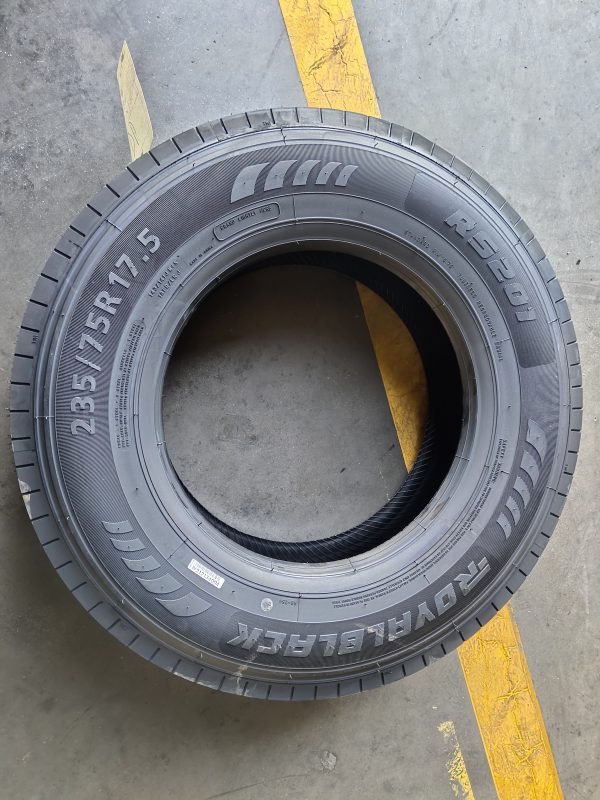 RS201 235/75R17.5 Royal Black - Image 3