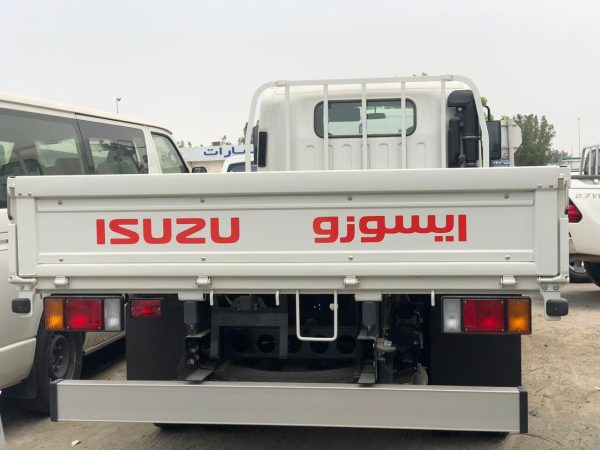 Isuzu NPR 85H Truck 2022 - Image 2