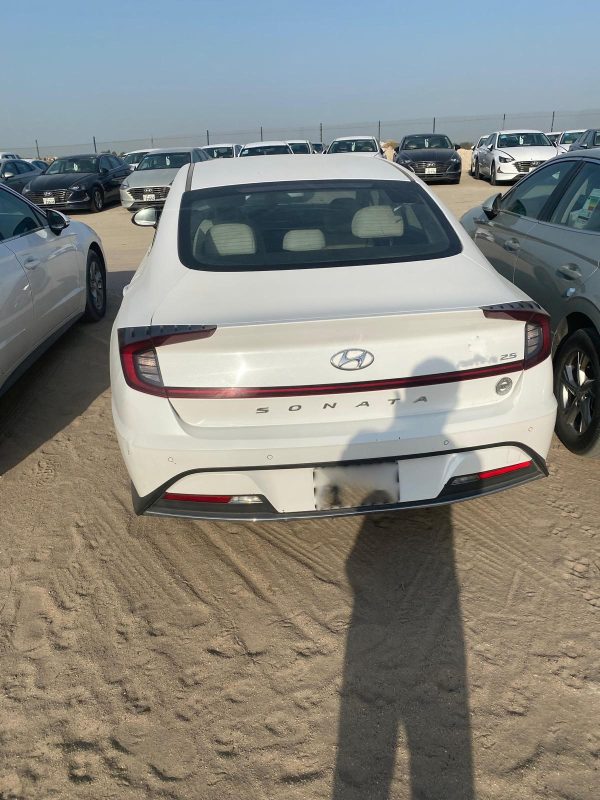 Hyundai Sonata 2.5 Liter 2020 - Image 3