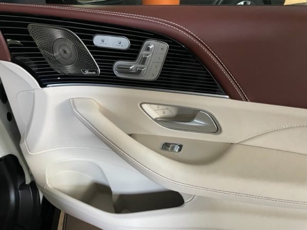 Mercedes Maybach GLS 600 2023 - Image 12