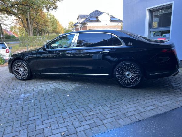 Mercedes-Maybach S580 MY2024 - Image 3