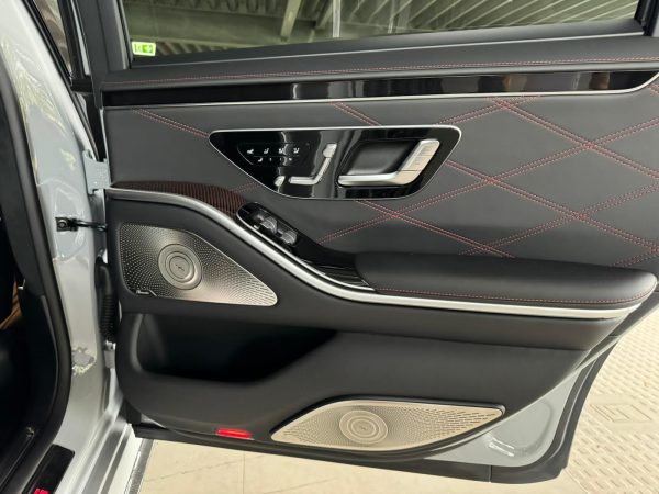 Mercedes Benz AMG S63 E Performance Sedan Long MY2024 - Image 12